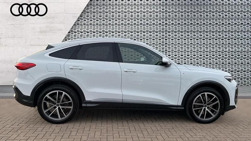 Used Audi Q5 Advanced 204 HP (150 kW) 2025 White SUV