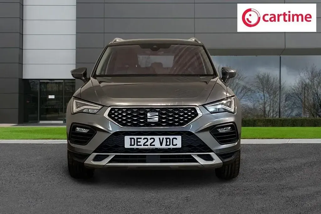 Begagnad Seat Ateca Xperience 150 HK (110 kW) 2022 Grå SUV