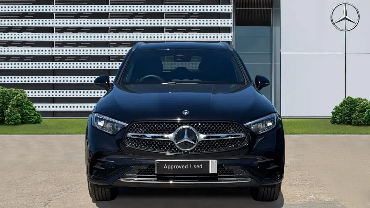 Second-hand Mercedes GLC300e AMG line 313 CP (230 kW) 2025 Break