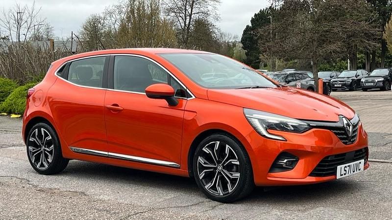 Used Renault Clio V Version S 90 HP (66 kW) 2021 Orange  Hatchback