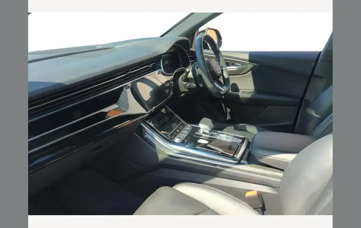 Used Audi Q8 Black Edition 286 HP (210 kW) 2025 Navarra blue SUV