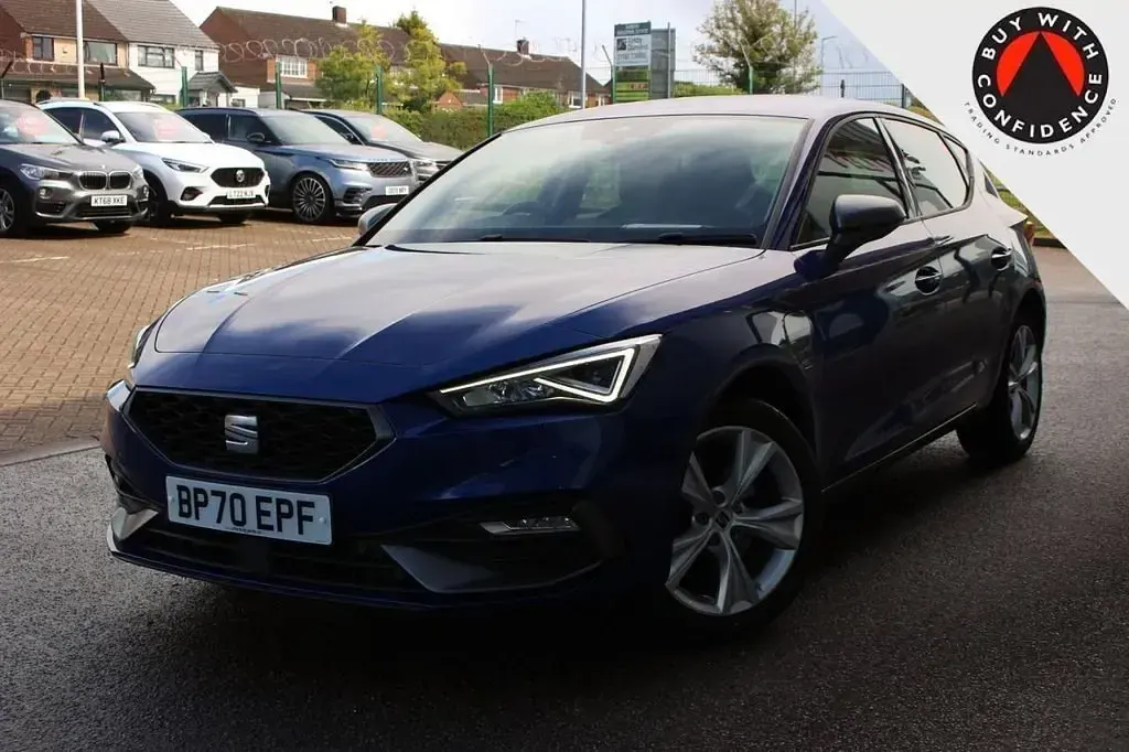 Used Seat Leon FR 204 HP (150 kW) 2020 Blue Hatchback
