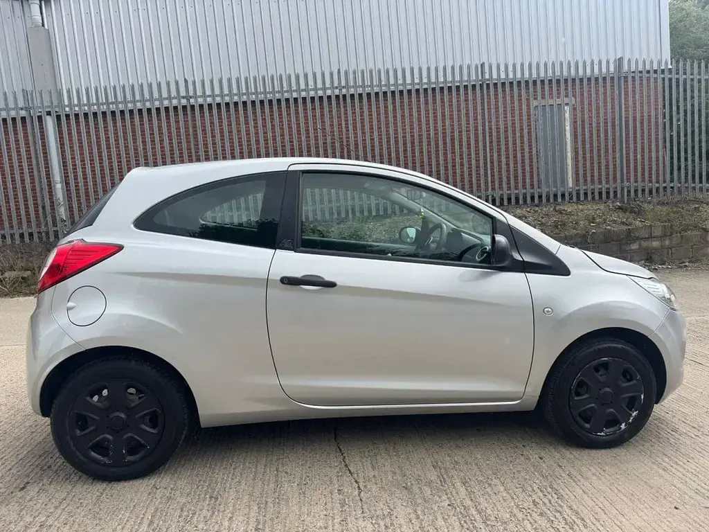 Used Ford Ka Studio 69 HP (50 kW) 2014 Silver Hatchback