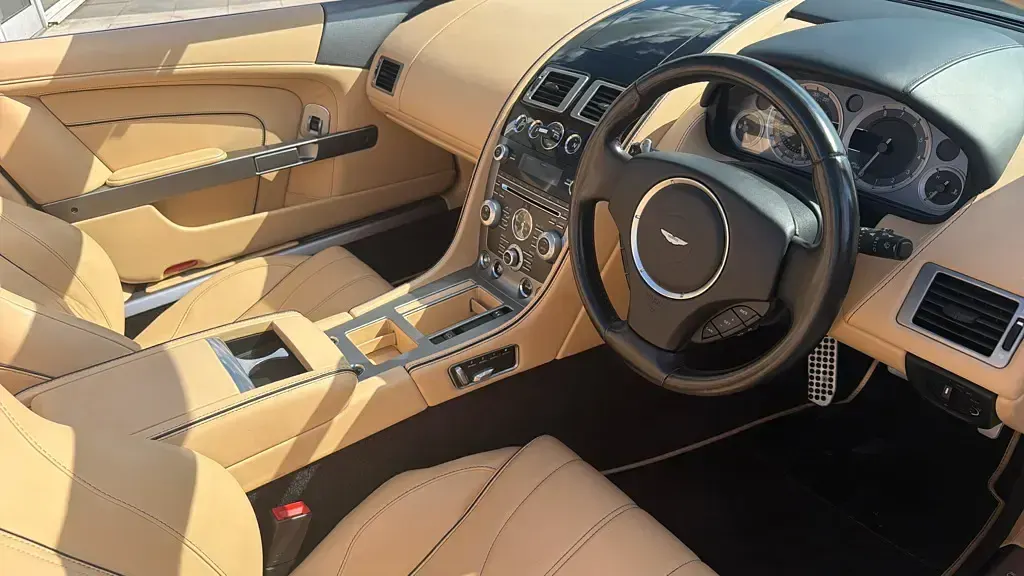 Used Aston Martin DB9 510 HP (375 kW) 2015 Bronze Cabriolet