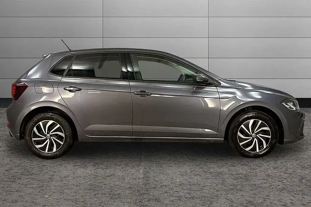 Used VW Polo Life 95 HP (69 kW) 2022 Hatchback