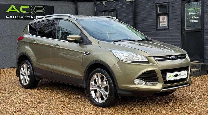 Used Ford Kuga Titanium 180 HP (132 kW) 2015 Green SUV