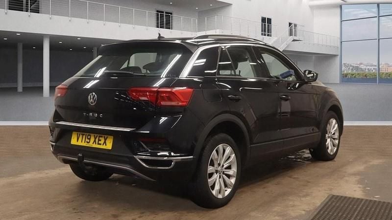 Usado VW T-Roc SE 150 HP (110 kW) 2019 Preto SUV