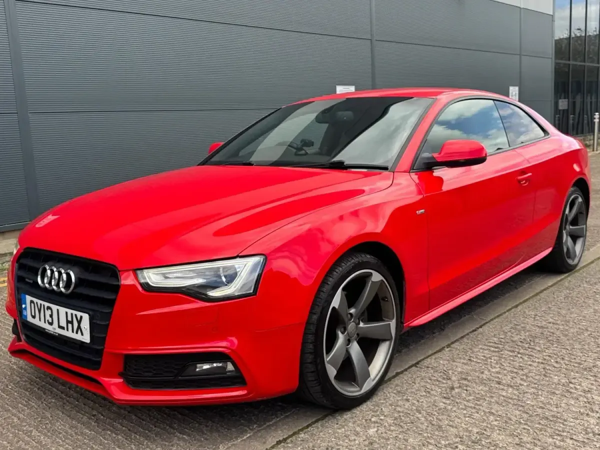 Używany Audi A5 Black Edition 2013 Czerwony Coupe
