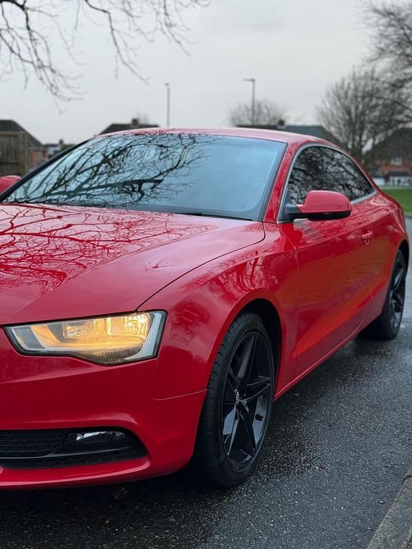 Used Audi A5 225 HP (165 kW) 2014 Red Coupe