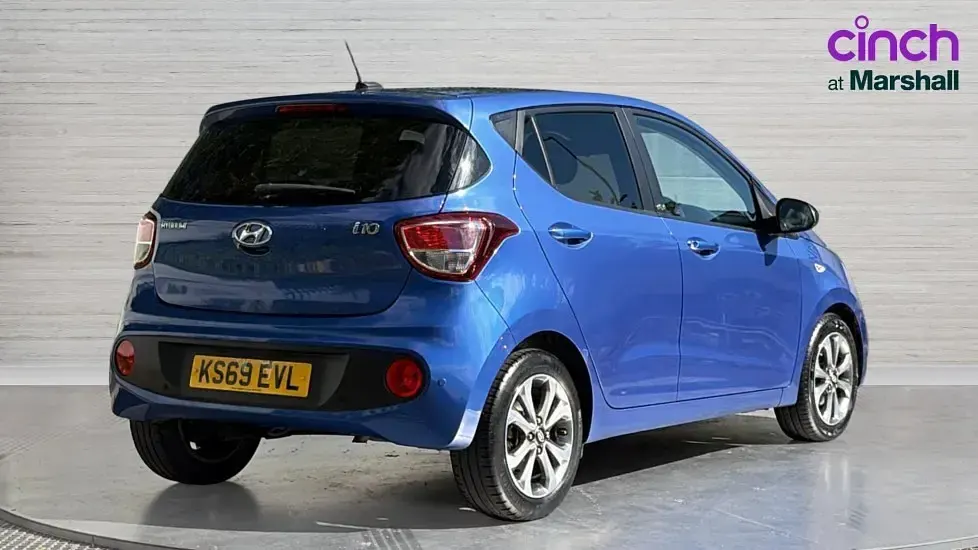 Used Hyundai i10 66 HP (48 kW) 2019 Blue Hatchback