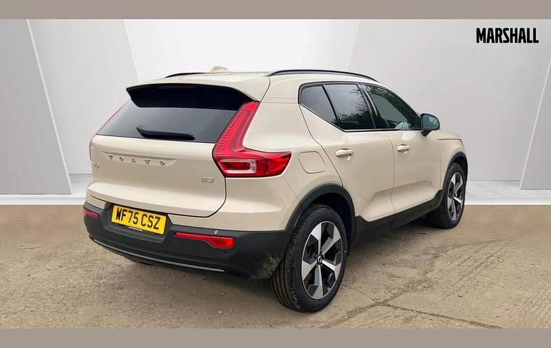 Usado Volvo XC40 Plus 161 HP (118 kW) 2025 Other SUV