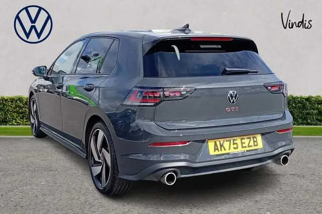 Used VW Golf VIII GTI 265 HP (194 kW) 2025
