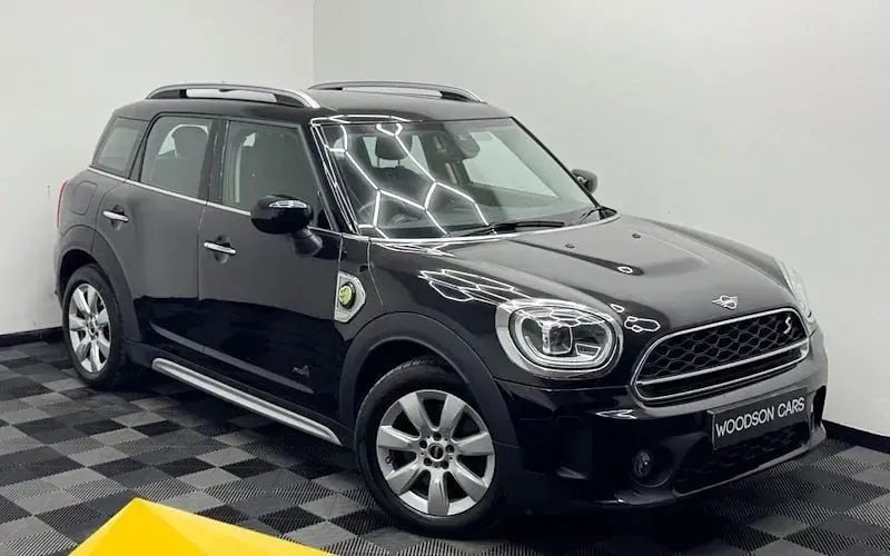 Używany Mini Cooper S Classic 220 KM (161 kW) 2022 Hatchback