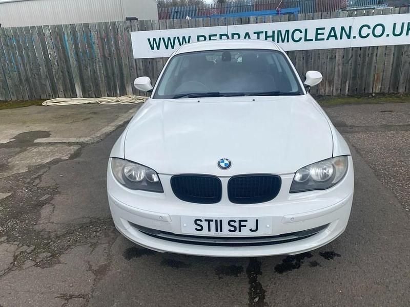 Used BMW 116 Sport Line 122 HP (89 kW) 2011 White Hatchback