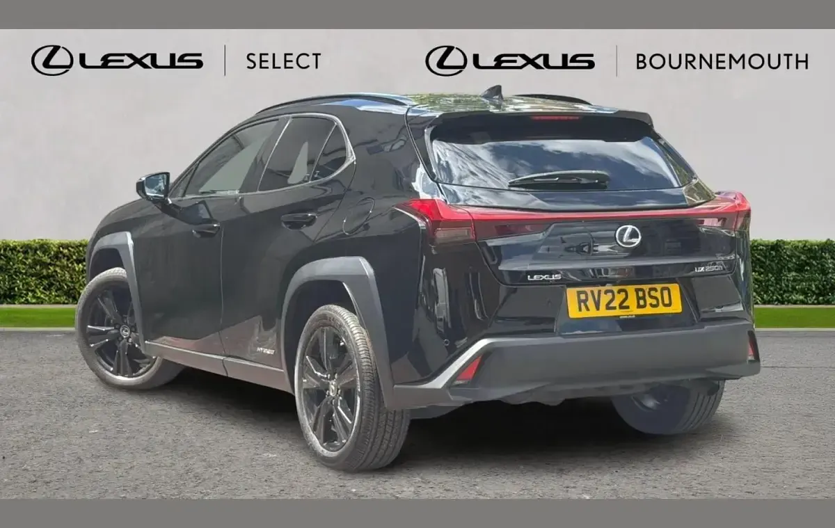 Used Lexus UX 250h 180 HP (132 kW) 2022 Black SUV