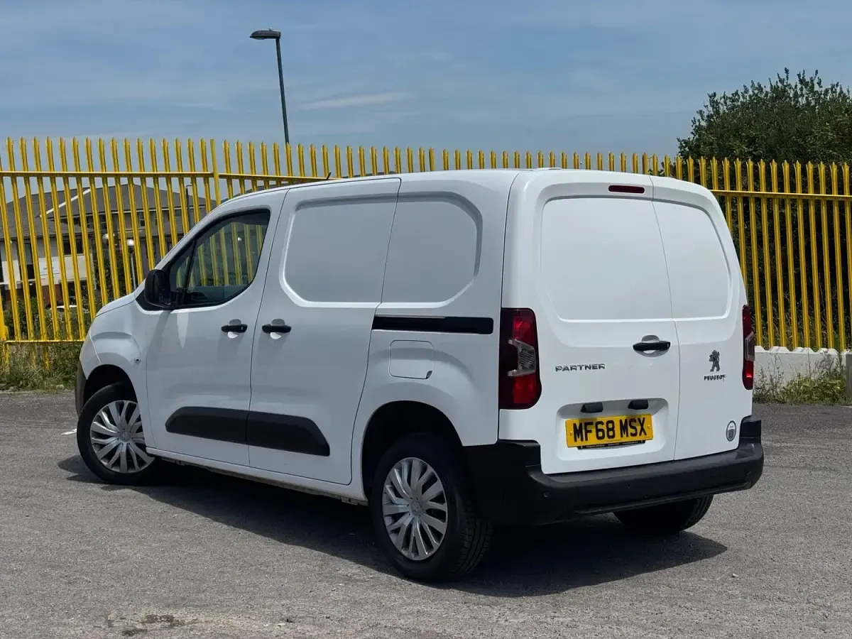 Used Peugeot Partner S 2019 White MPV