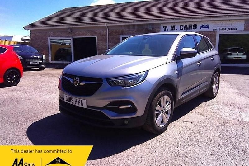 Used Vauxhall Grandland X 130 HP (95 kW) 2019 Grey SUV