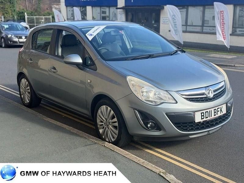 Used Vauxhall Corsa 100 HP (73 kW) 2011 Silver Hatchback