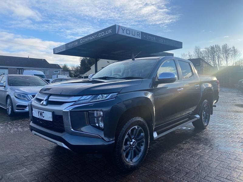 Used Mitsubishi L200 150 HP (110 kW) 2020 Grey Pickup