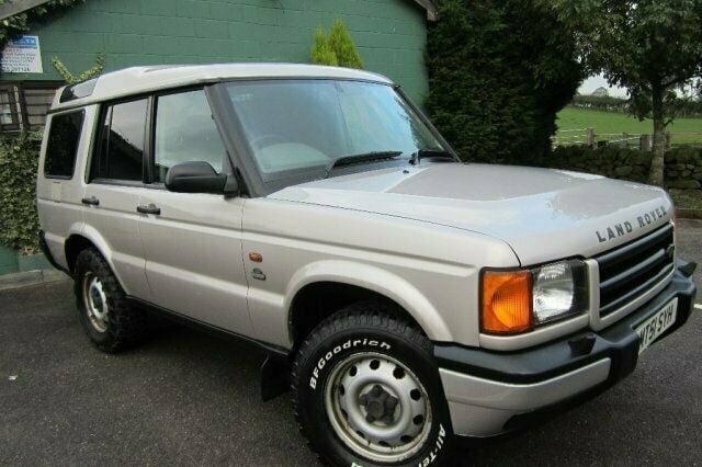 Used 2001 Land Rover Discovery 2 SUV | £3,400 (Super price) - Image 1/4