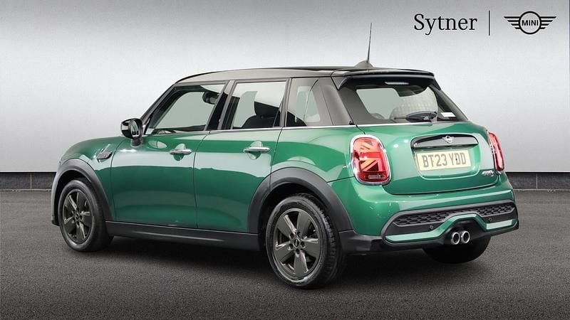 Used Mini Cooper S Classic 176 HP (129 kW) 2023 Green Hatchback