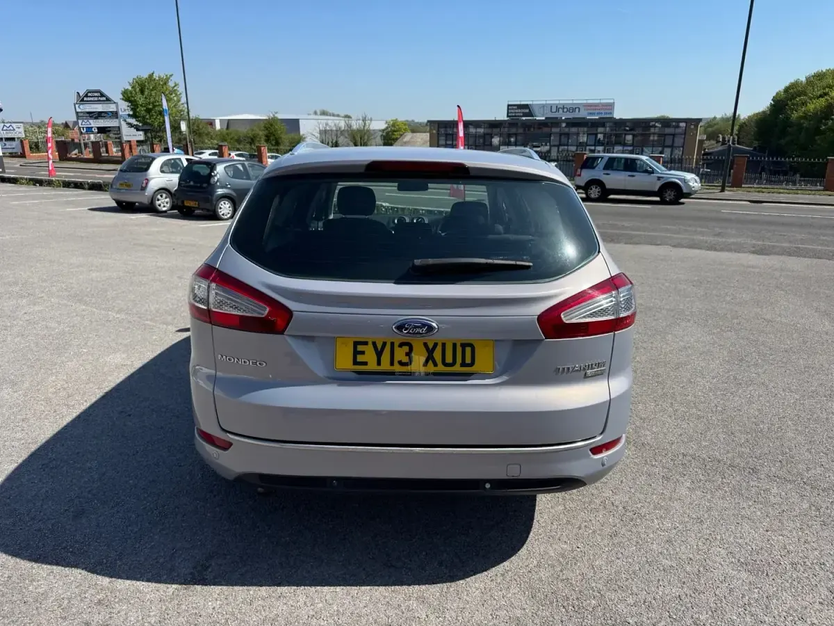 Usado Ford Mondeo Titanium 2013 Prateado Carrinha