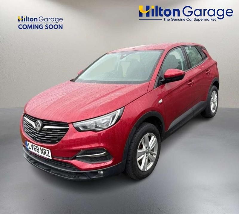Used Vauxhall Grandland X S 130 HP (95 kW) 2018 Red SUV