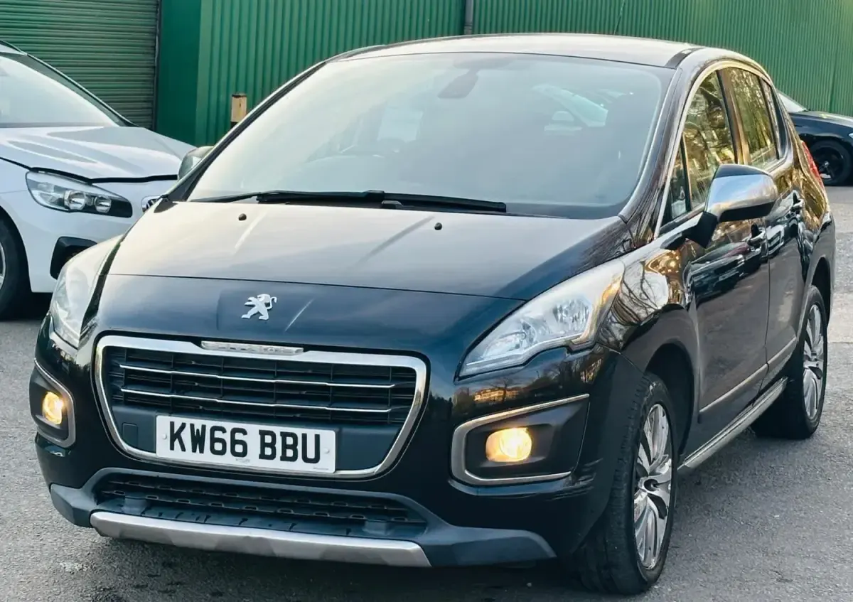 Gebraucht Peugeot 3008 Active 2016 Schwarz Kleinwagen