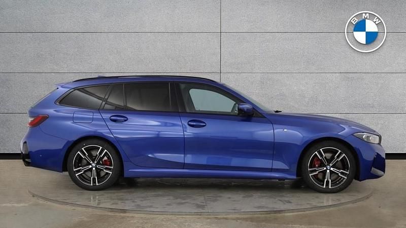 Used BMW 320 M Sport 181 HP (133 kW) 2025 Blue Estate