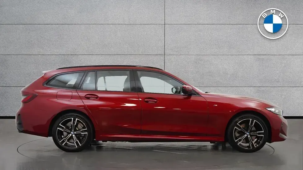 Used BMW 330 M Sport 288 HP (211 kW) 2026 Red Estate
