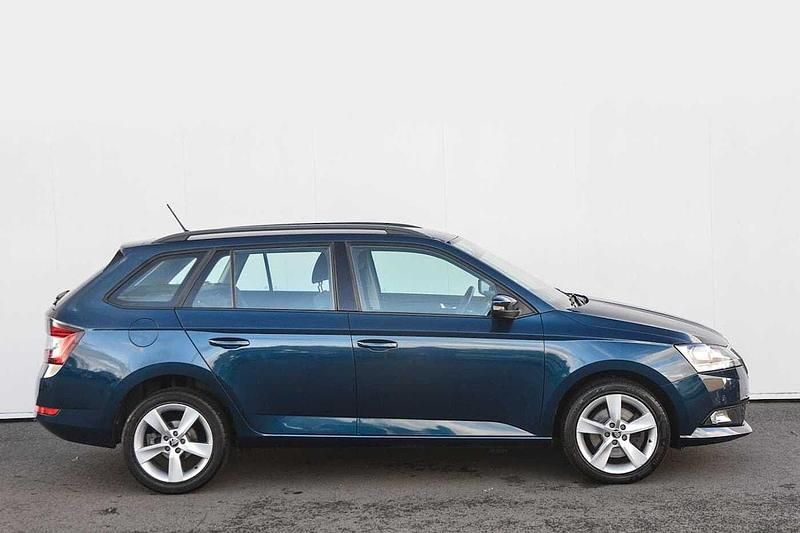 Used Skoda Fabia SE 94 HP (69 kW) 2021 Blue Hatchback
