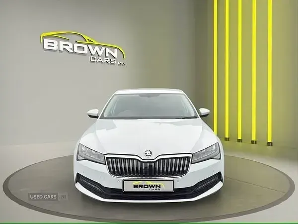 Used Skoda Superb SE 150 HP (110 kW) 2022 White Hatchback