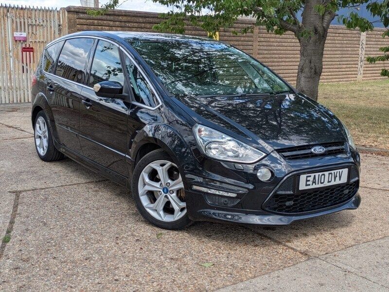 Black Used 2010 Ford S-MAX Titanium X MPV | £3,399 (Good price) - Image 1/4