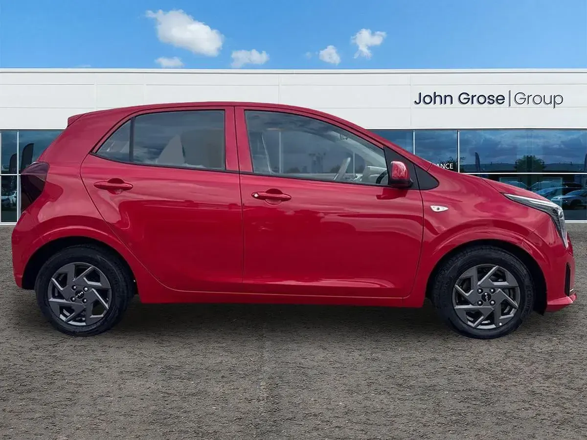Used Kia Picanto 2025 Red Hatchback