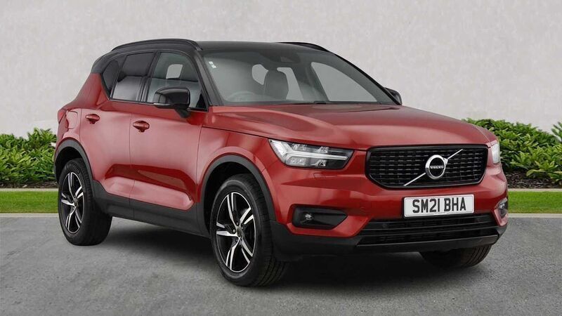 Used 2021 Volvo XC40 R-Design SUV | £22,099 (Fair price) - Image 1/2