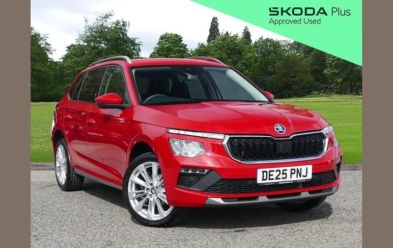Velvet red metallic Used 2025 Skoda Kamiq SE L SUV | £23,295 (Expensive) - Image 1/4