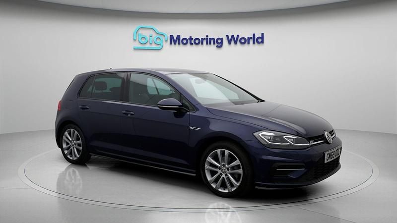Used 2020 VW Golf VIII R-line Edition | £17,016 (Good price) - Image 1/4