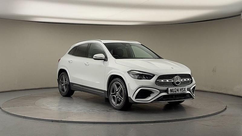 Used Mercedes GLA200 Executive 163 HP (119 kW) 2023 Digital white SUV