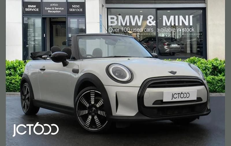 Silver Used 2022 Mini Cooper Cabriolet Exclusive Cabriolet | £19,168 (Fair price) - Image 1/4