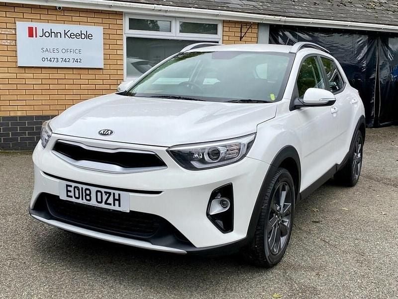 White Used 2018 Kia Stonic 2 SUV | £8,999 (Fair price) - Image 1/4