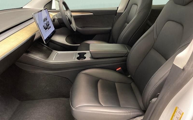 Used Tesla Model Y RWD 254 kW (346 HP) 2023 White SUV