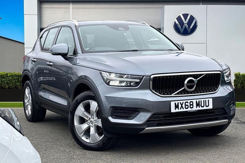 Used Volvo XC40 Momentum 2018 Grey SUV