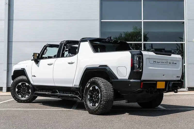 Used GMC Hummer EV 2026 Interstellar white Pickup
