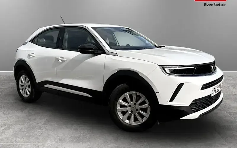 Usado Vauxhall Mokka Design Edition 101 HP (74 kW) 2024 SUV