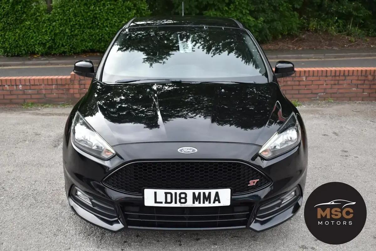 Used Ford Focus ST 250 HP (183 kW) 2018 Black Hatchback