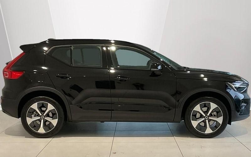 Used Volvo XC40 Plus 197 HP (144 kW) 2025 SUV