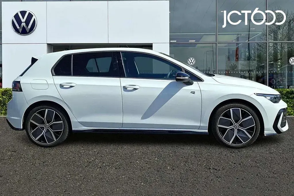 Used VW Golf VIII Black Edition 150 HP (110 kW) 2025 White Hatchback