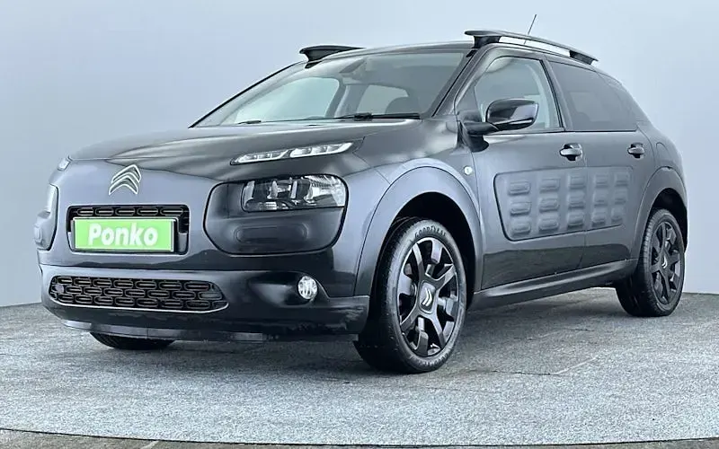 Used Citroën C4 Cactus Flair 100 HP (73 kW) 2016 Hatchback
