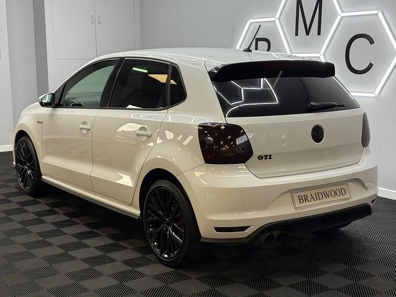 Begagnad VW Polo GTI 192 HK (141 kW) 2017 Vit Halvkombi