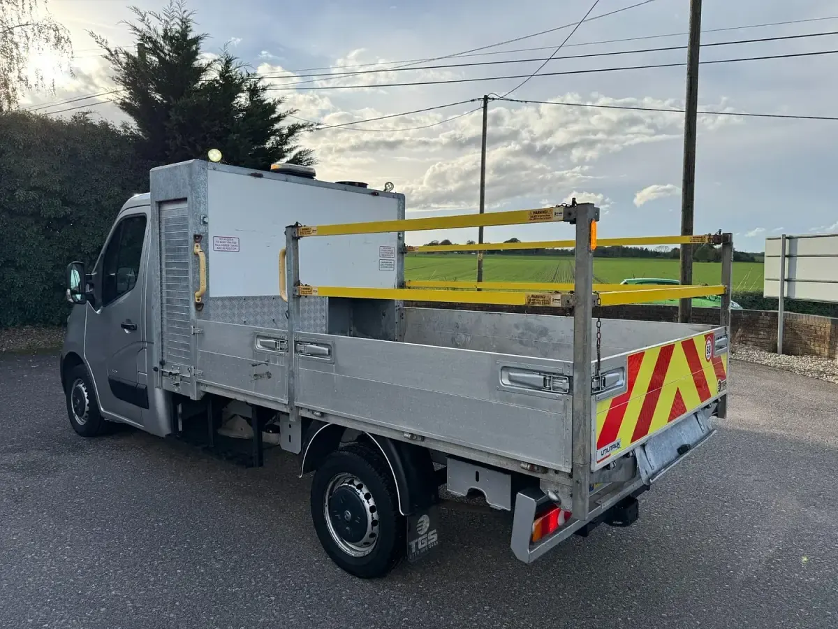 Used Vauxhall Movano 130 HP (95 kW) 2019 Silver MPV